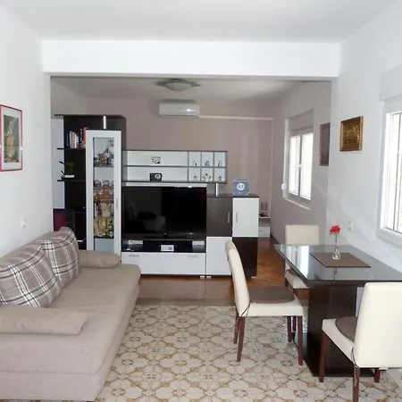 Del Mar Apartment